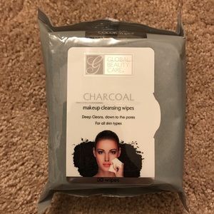 Charcoal makeup wipes